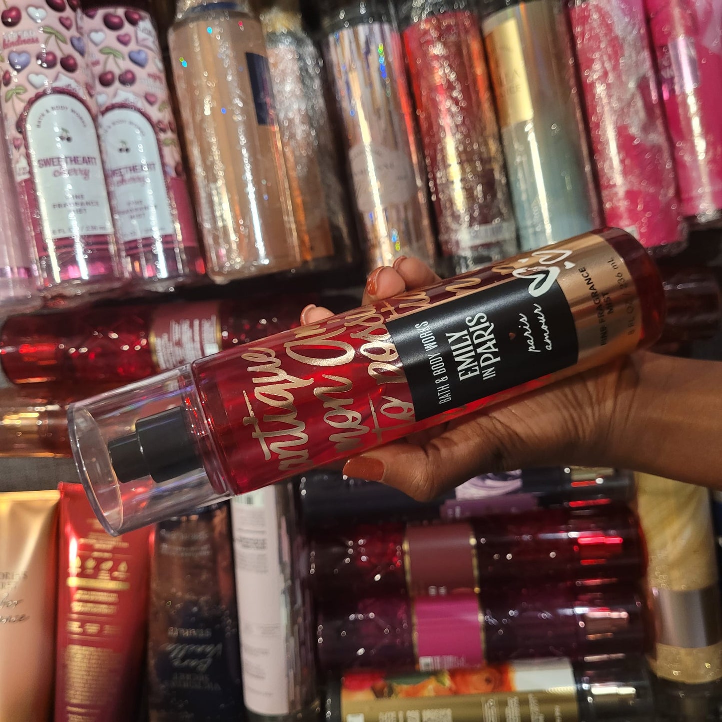 Bath & Body Works Paris Amour Mist 236 ml - Emily In Paris