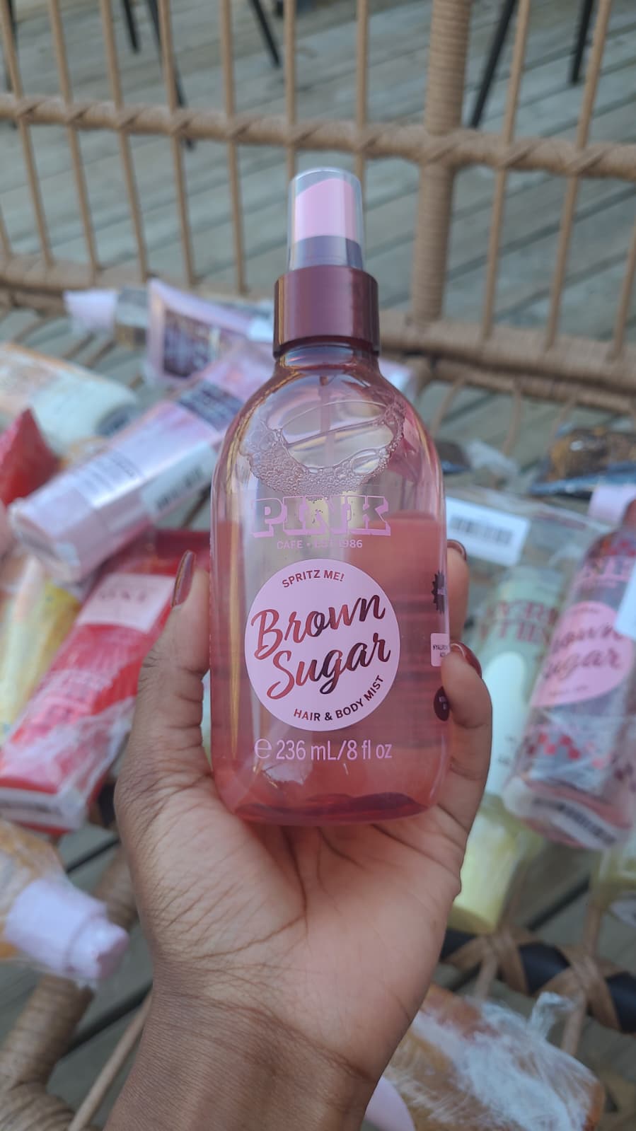 Victoria’s Secret Pink Brown Sugar Hair & Body Mist (236 ml)
