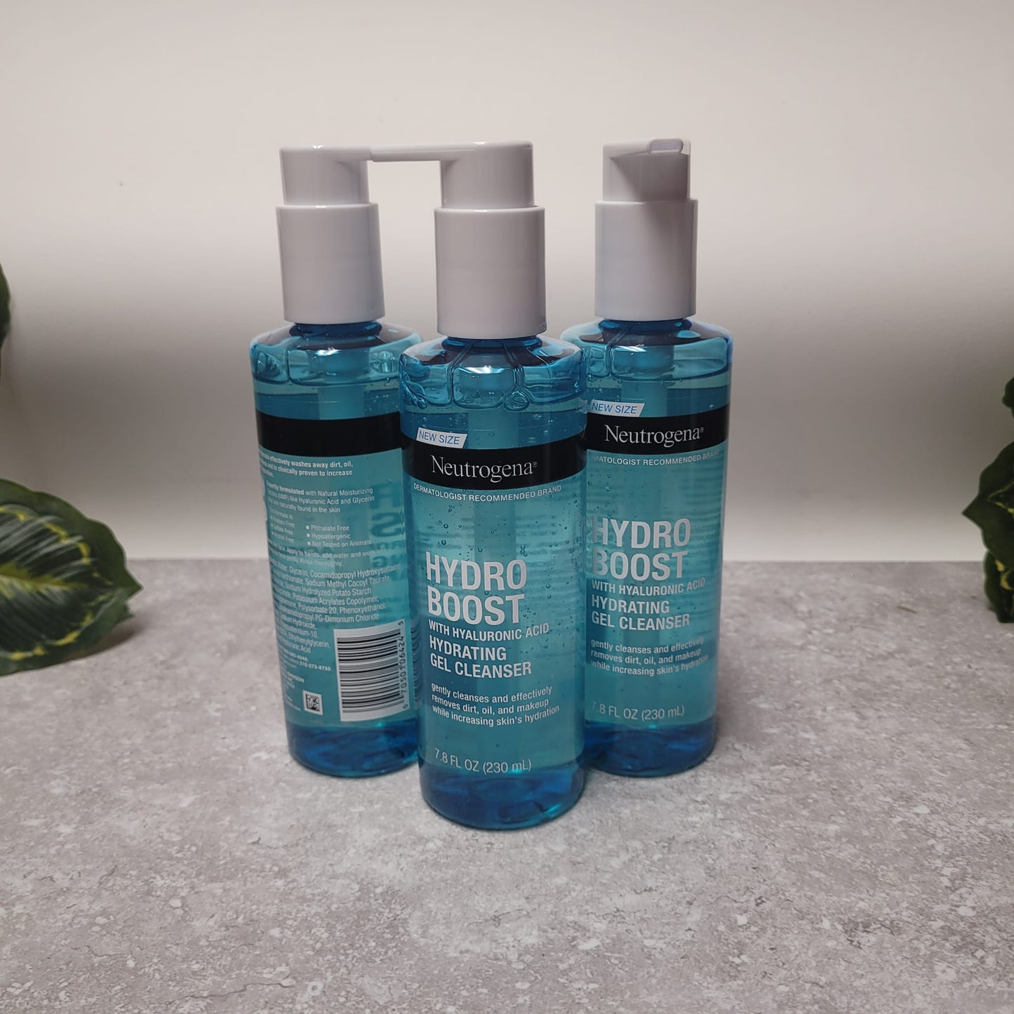 Neutrogena Hydro Boost Hydrating Gel Cleanser 230 ml