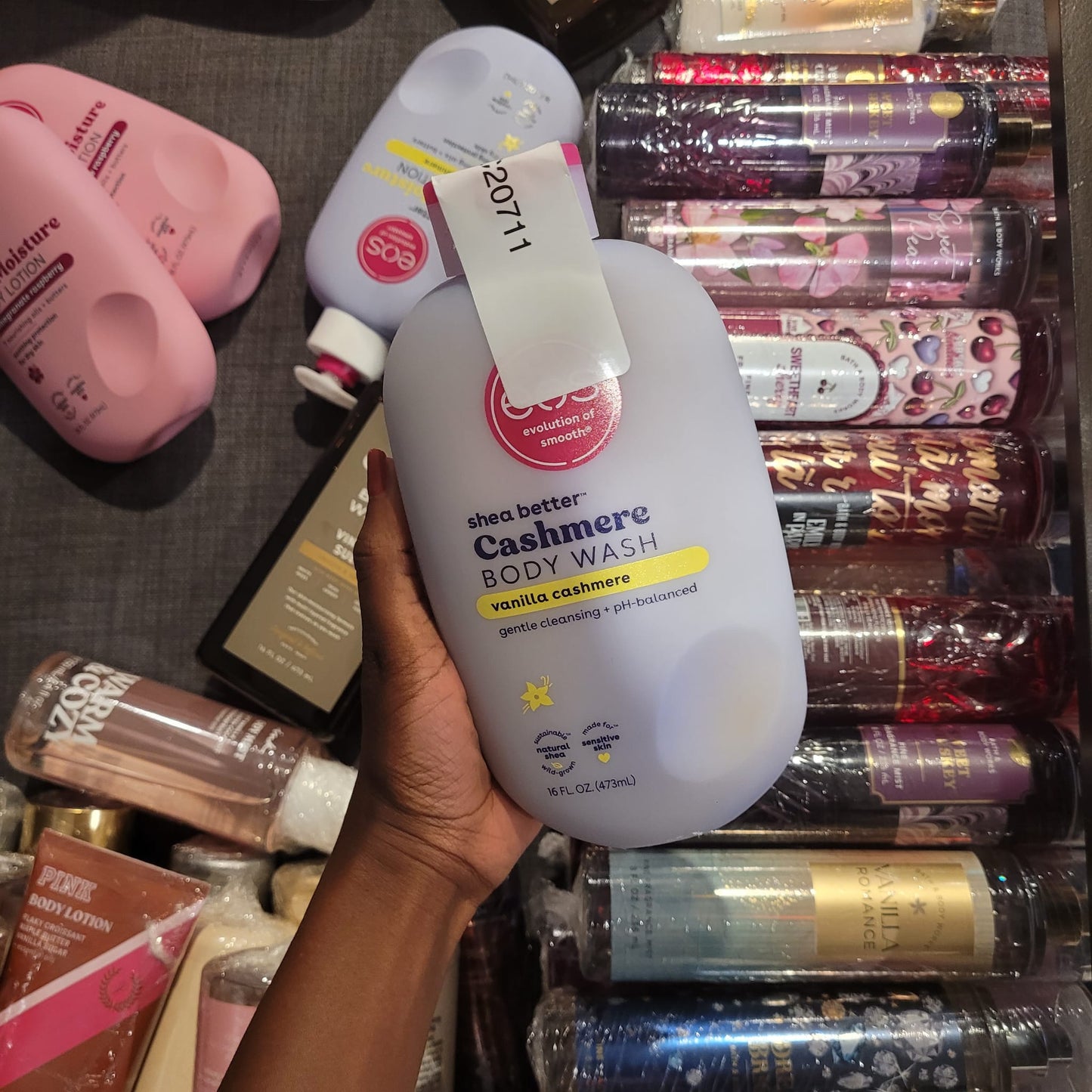 eos Vanilla Cashmere Body Wash (473 ml)