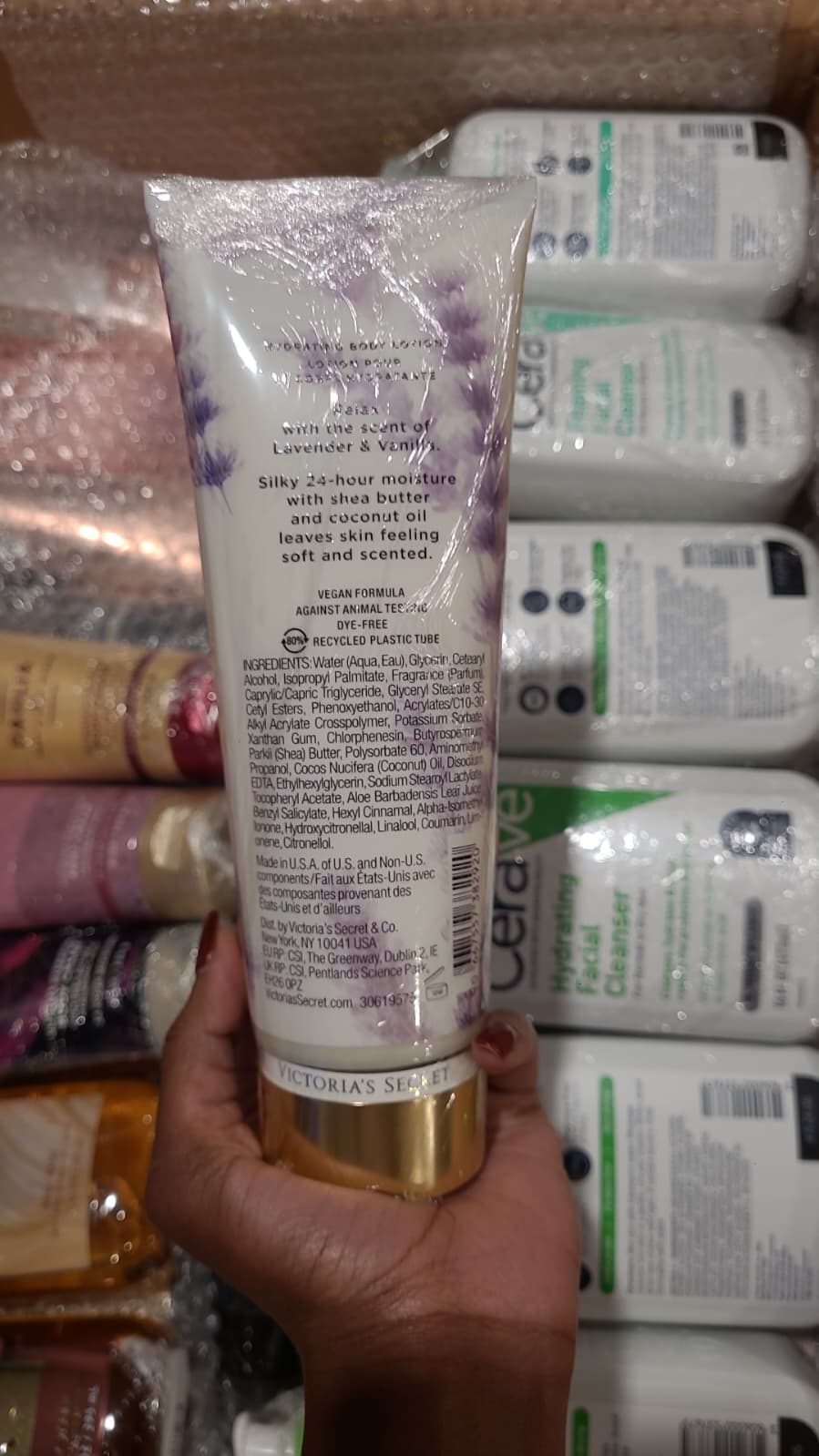 Victoria’s Secret Lavender & Vanilla Hydrating Body Lotion 236ml