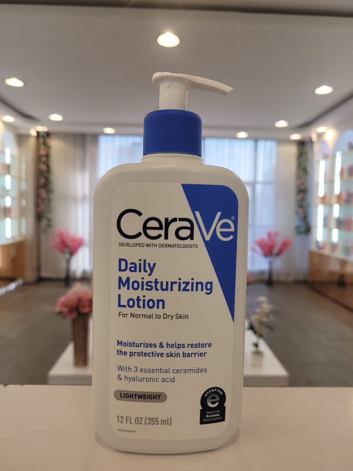 CeraVe Daily Moisturizing Lotion (355ml)