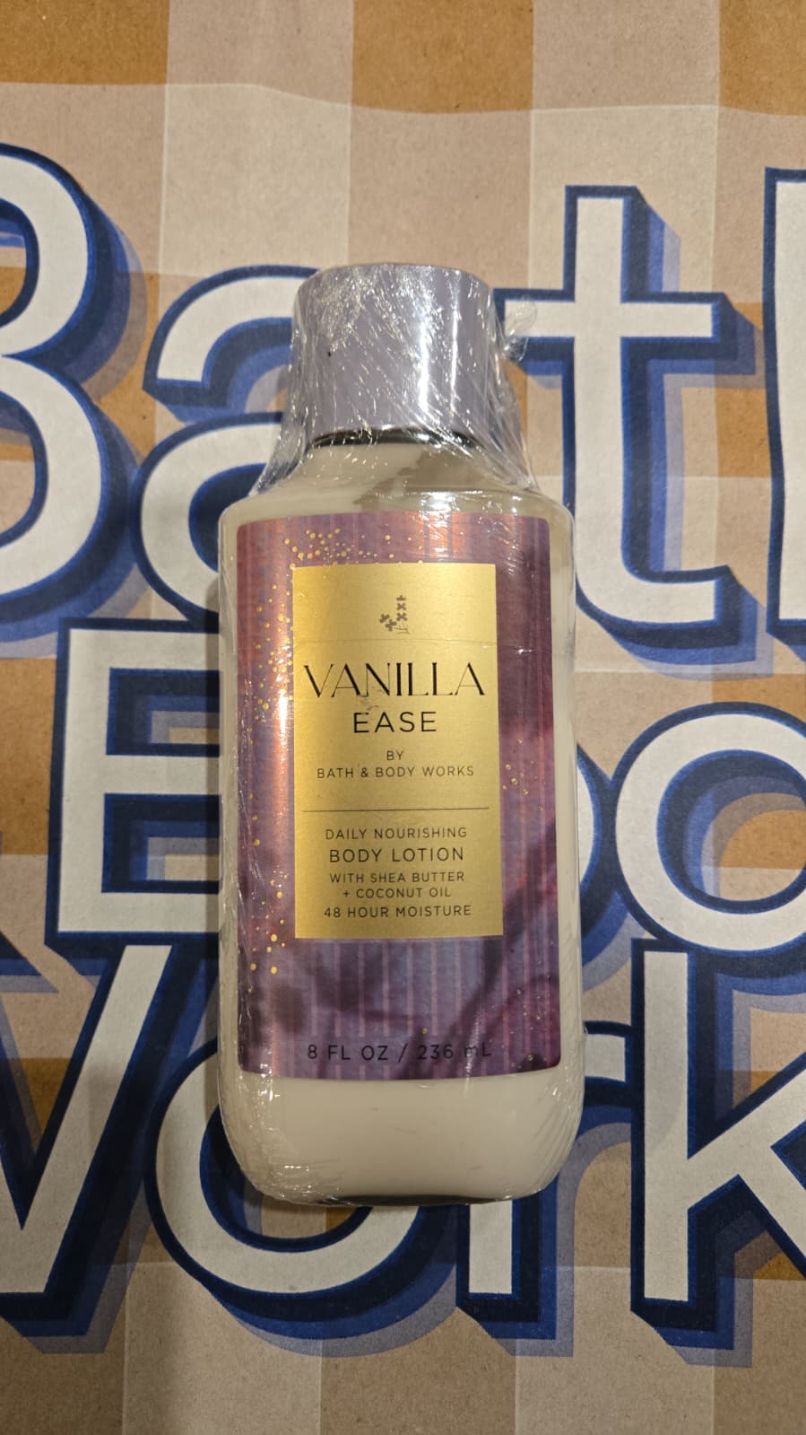 Bath & Body Works Vanilla Ease Daily Nourishing Body Lotion 236ml / 8 fl oz