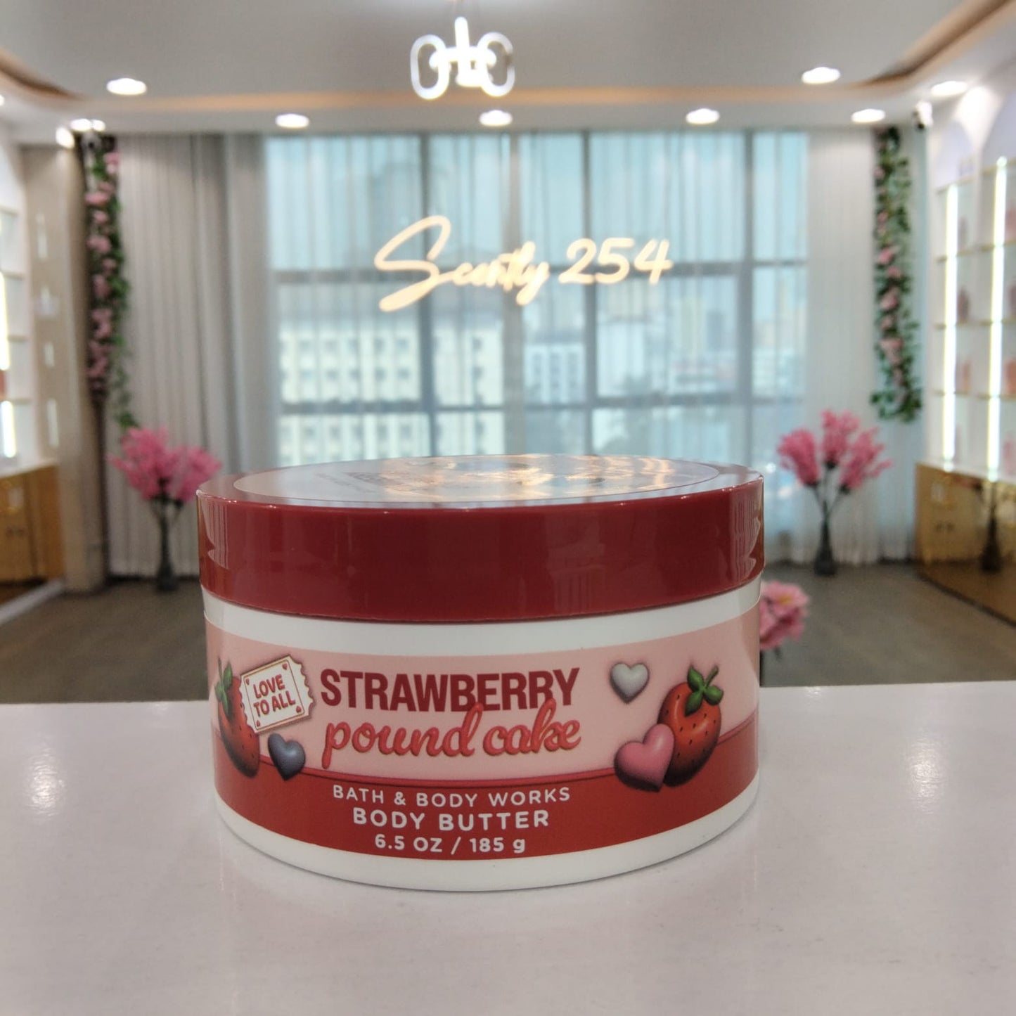 Bath & Body Works Strawberry Pound Cake Body Butter 185g