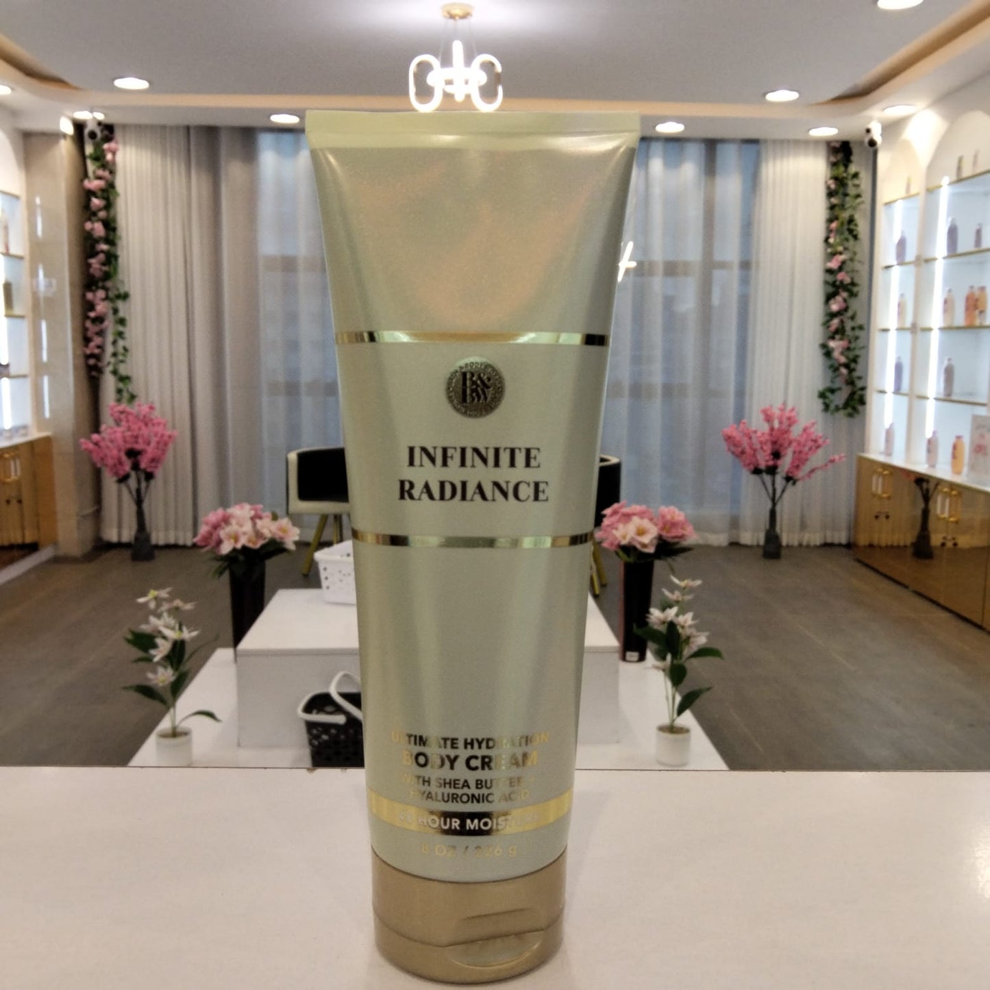 Bath & Body Works Infinite Radiance Ultimate Hydration Body Cream 226g
