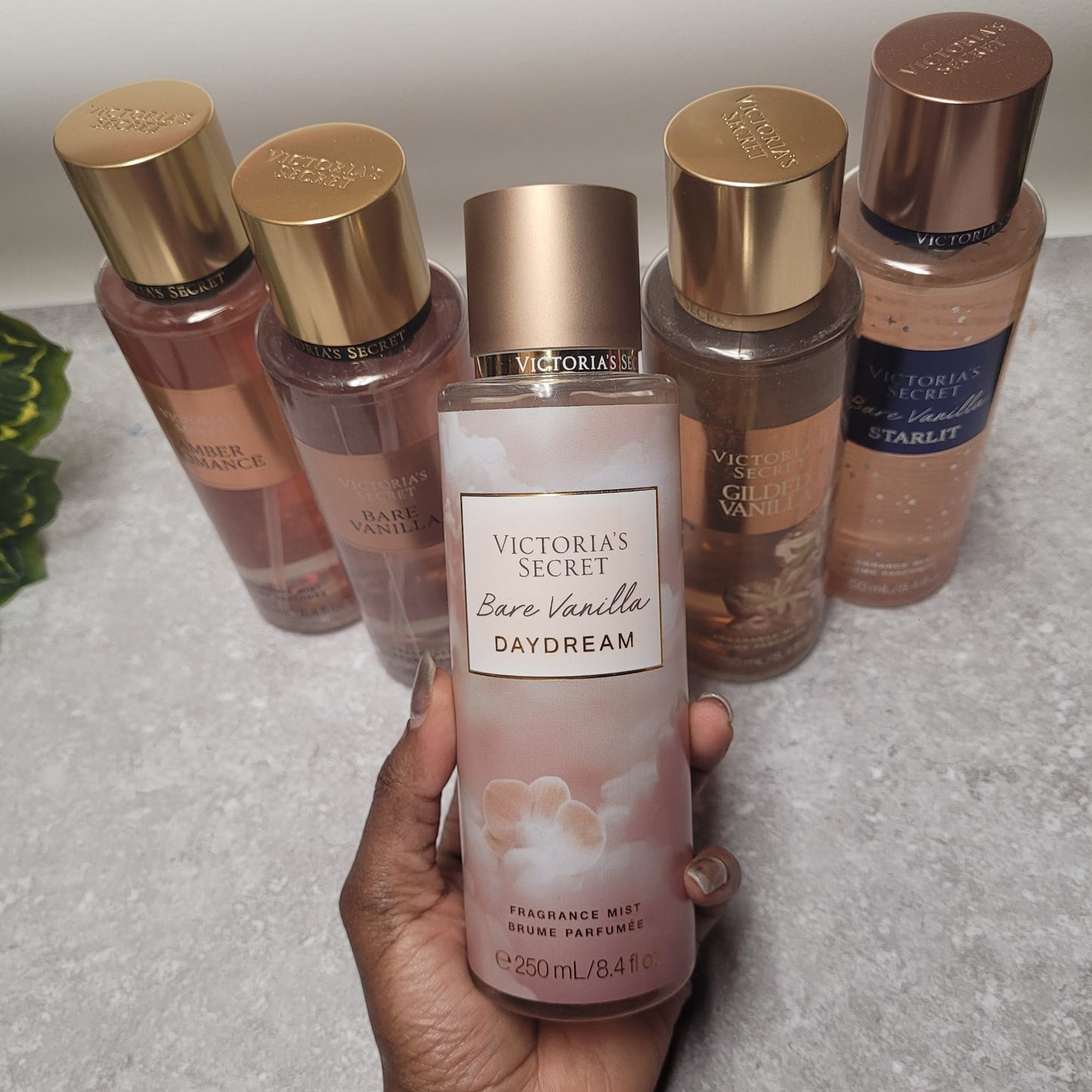 Victoria’s Secret Bare Vanilla Daydream Fragrance Mist (250 ml)