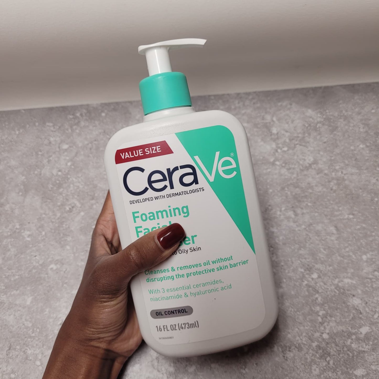 CeraVe Normal to Oily Skin Foaming Facial Cleanser 473 ml
